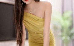 被十几个男人扒开腿猛戳图片